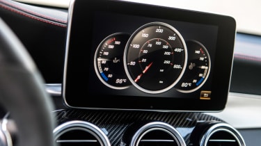 Mercedes-AMG GLC 43 Coupe  screen