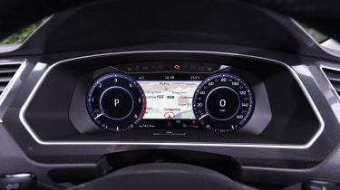 Mazda CX-5 vs Skoda Kodiaq vs VW Tiguan - Volkswagen Tiguan dashboard