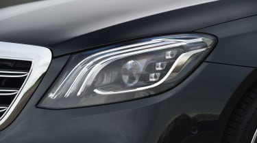 Mercedes S-Class - front light