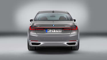 BMW 7 Series facelift - full rear studio