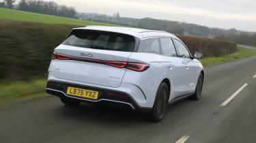 New BYD Seal 6 DM-i Touring - rear tracking 