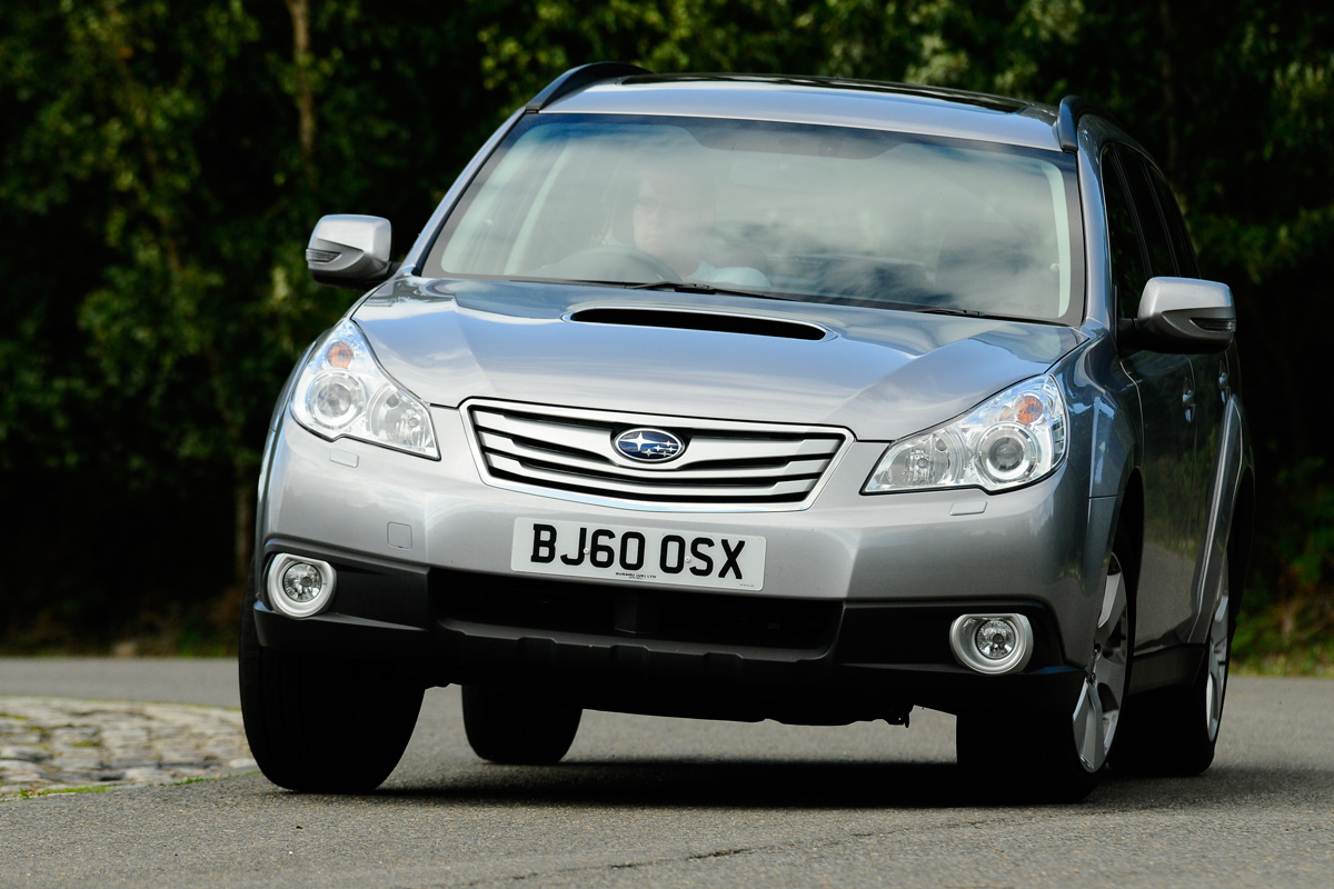Subaru Outback 2.0D SE NavPlus Group tests Auto Express