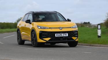 Volkswagen T-Roc - front cornering