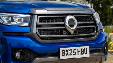 GWM Poer300 - grille