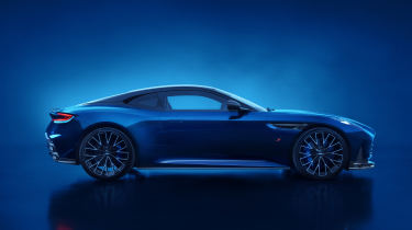 Aston Martin DB12 S - side