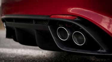 Alfa Romeo Giulia Quadrifoglio - exhausts