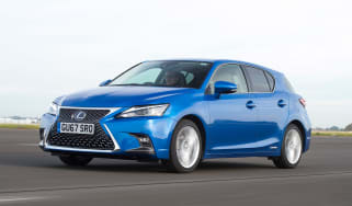 Lexus CT 200h - Front