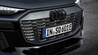Audi SQ6 e-tron - grille 
