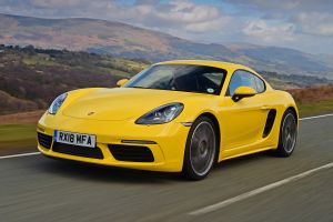 Porsche 718 Cayman - front