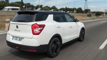 SsangYong Tivoli XLV 2016 - rear tracking