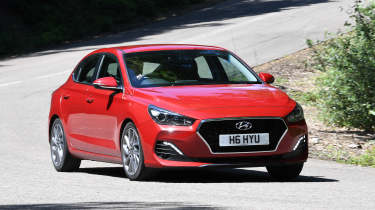 Hyundai i30 Fastback front