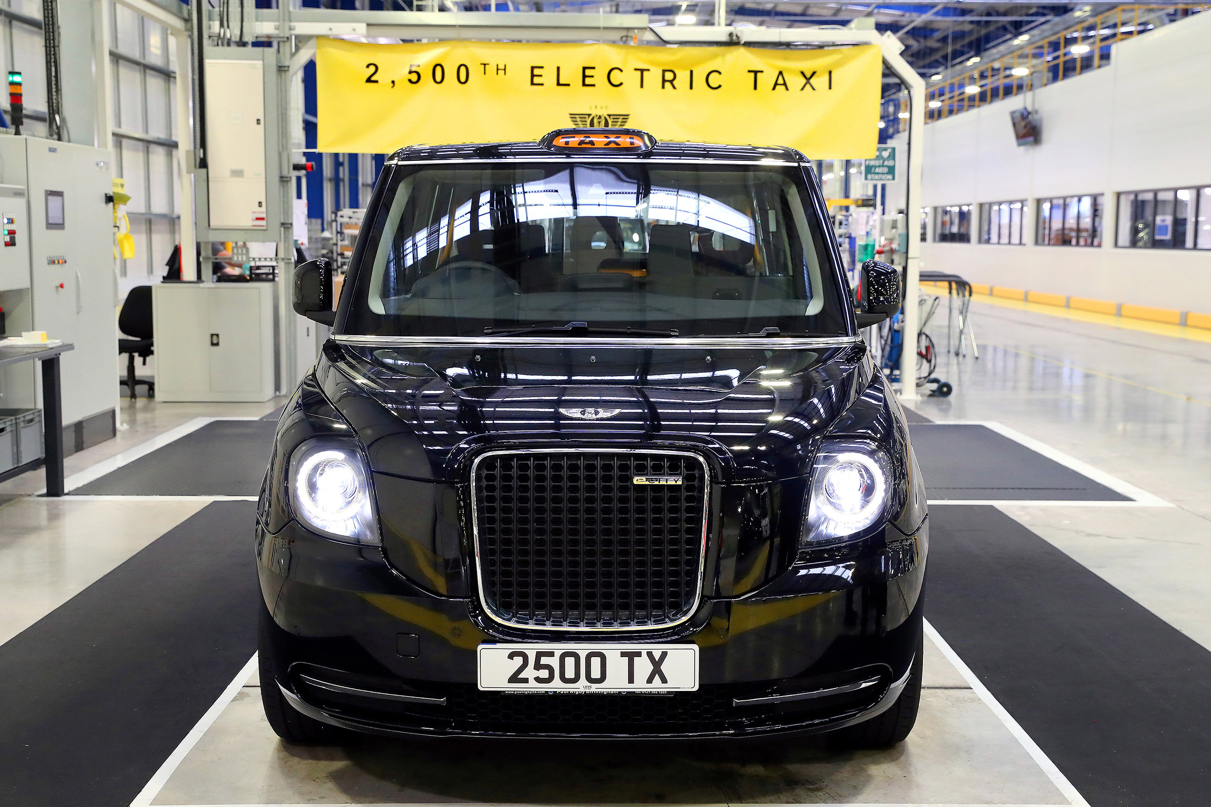 2,500th LEVC TX taxi rolls off production line  Auto Express