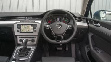Kalmte rukken tijdelijk VW Passat 2015 review | Auto Express