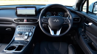 Hyundai Santa Fe - interior