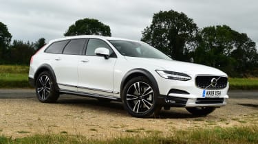 Audi A6 Allroad vs Volvo V90 Cross Country - pictures ...