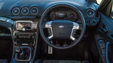 Used Ford S-MAX review interior
