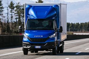 IVECO Daily Cab Box - front tracking