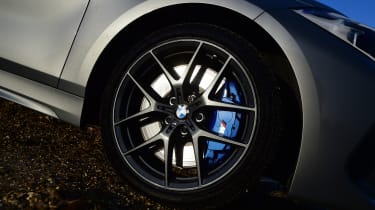 BMW 118i - front o/s wheel