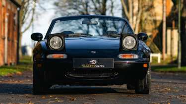 Electrogenic Mazda MX-5 - static front end