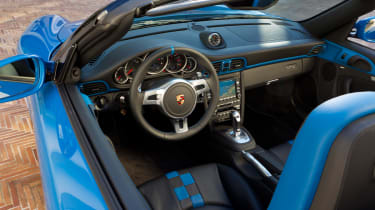 Porsche 911 Speedster interior