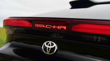 Toyota C-HR - rear badge
