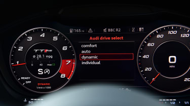 Audi TT RS - dials