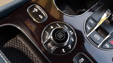 Bentley Bentayga - start/stop button