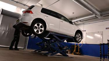 Winter tyre test 2025 - swapping winter tyres over 