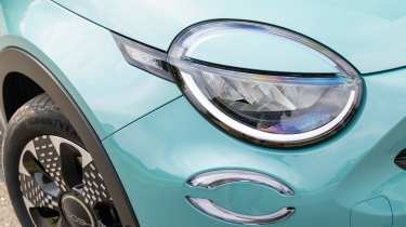Fiat 600 Hybrid UK - front light