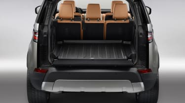 Land Rover Discovery 2017 - official boot
