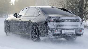 BMW 7-Series Facelift - rear 3/4