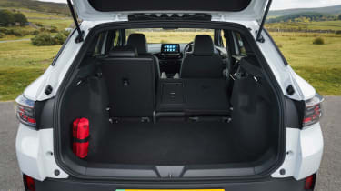 Volkswagen ID.4 GTX - boot seats down