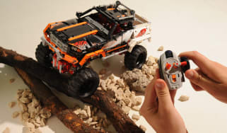 Lego Technic 4x4 R/C Rock Crawler