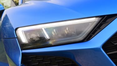 Audi R8 V10 - headlight