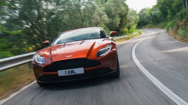 Aston Martin DB11 2016 - front end tracking