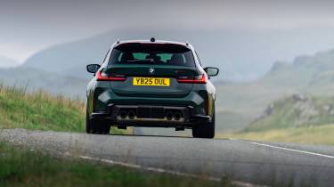 BMW M3 CS Touring - rear cornering