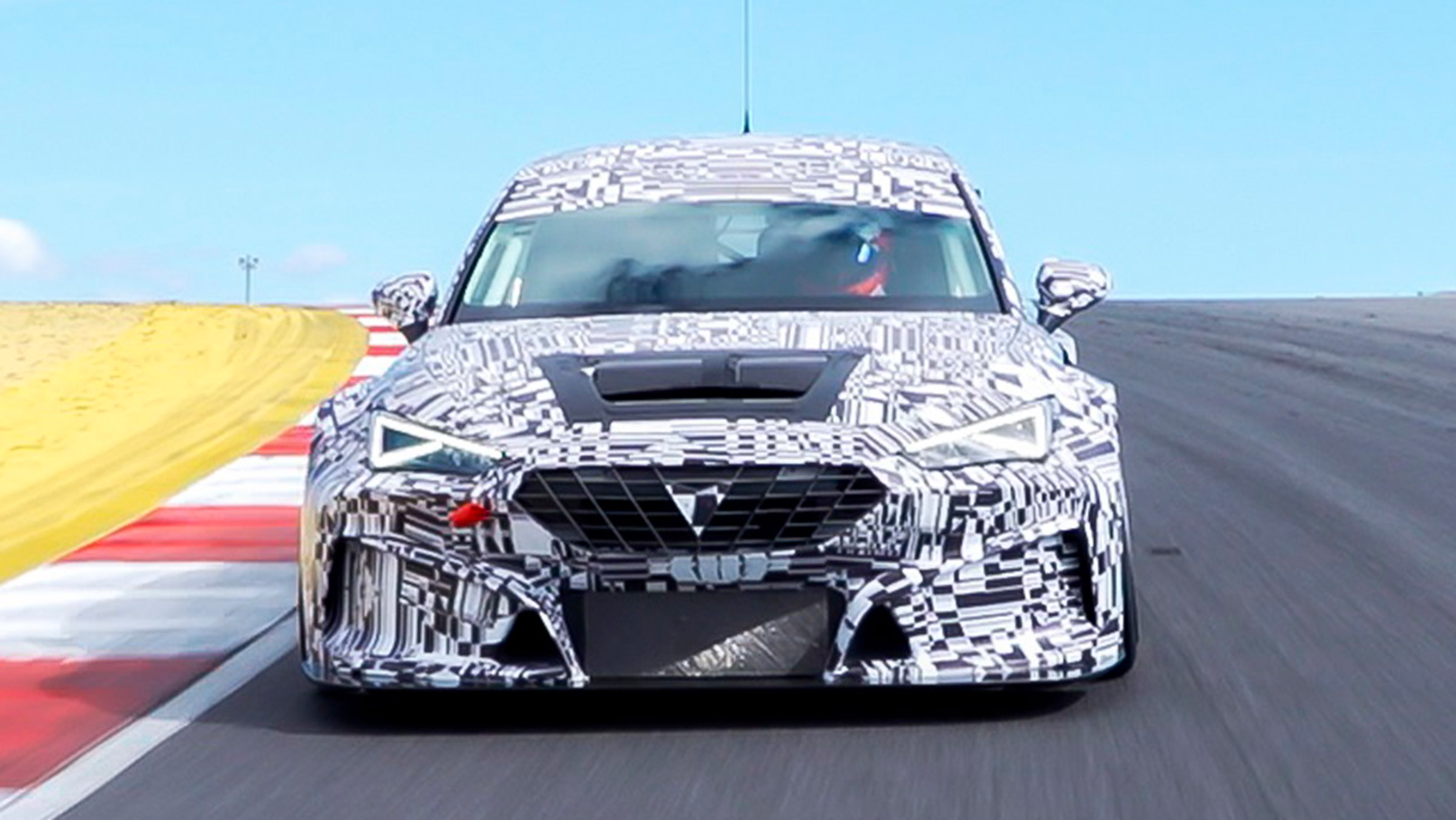 New Cupra Leon Competicion touring car features 3D printed 