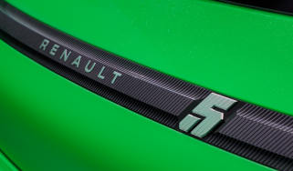 How to name a car - header
