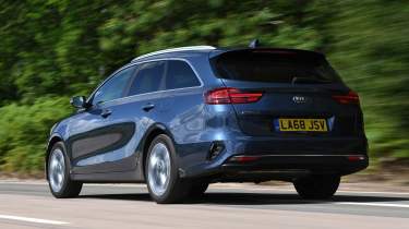 Used Car Hunter - small estate cars for £13,000 - Kia Ceed Sportwagon, rear tracking 