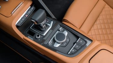 Audi R8 Spyder V10 plus - transmission