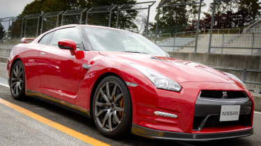 Nissan GT-R front static