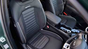 Kia Sportage - front seats