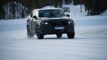 Volvo XC90 first ride action