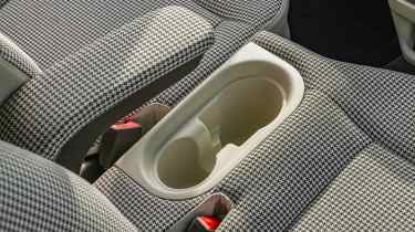 Hyundai Inster - cup holders