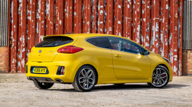 Kia Pro Cee D Gt 2015 Review Pictures Auto Express