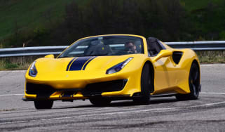 Ferrari 488 Pista Spider - front