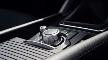 Mazda 6 - controls