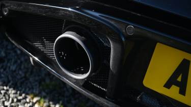 Lotus Emira Turbo SE - exhaust tip