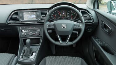 SEAT Leon ST estate 2014 interior