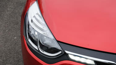Renault Clio headlight